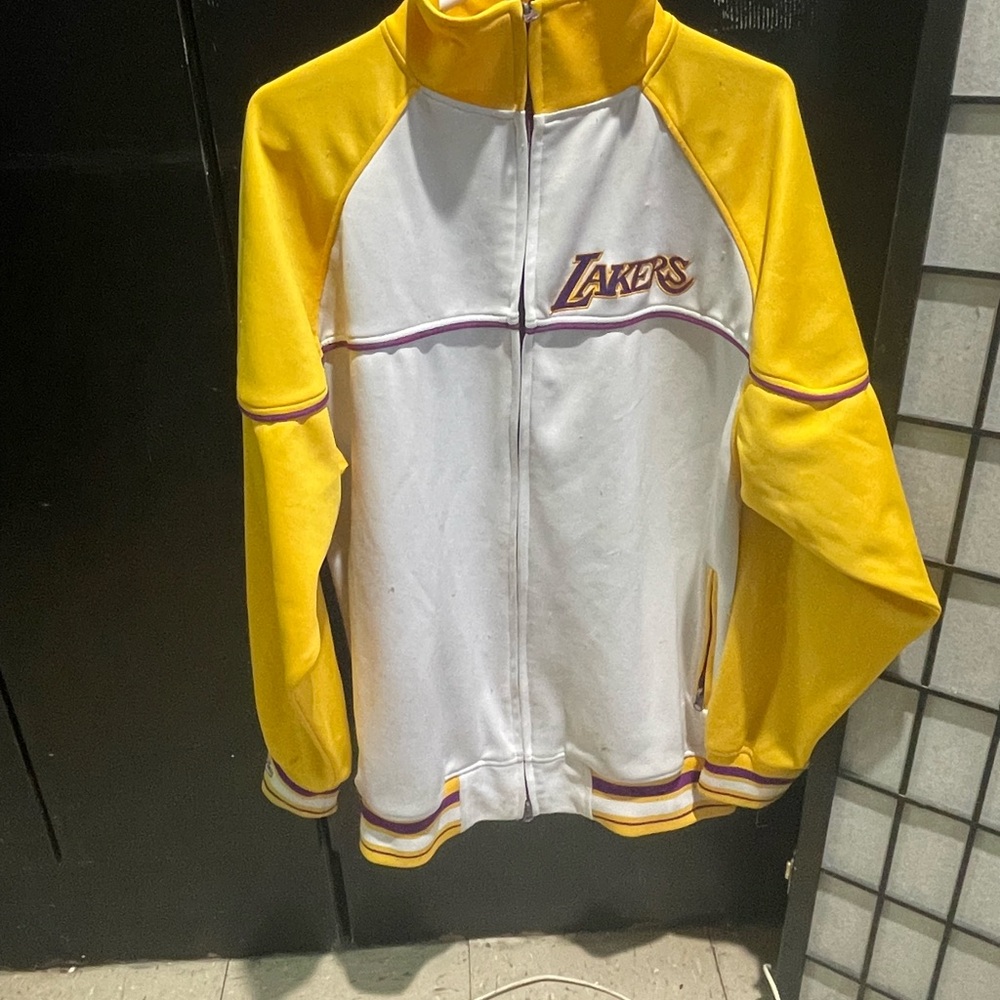 Mitchell & Ness Lakers warm up jacket